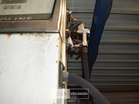 Benzine pomp - afbeelding 2 van  4