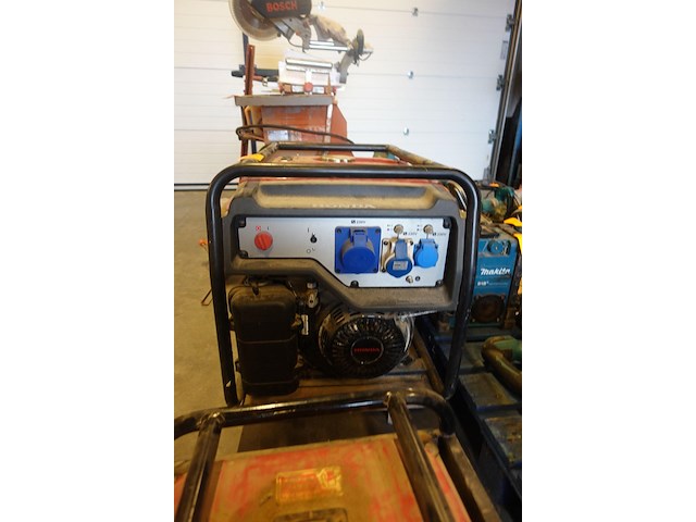 Benzine-stroomgenerator honda - afbeelding 4 van  5
