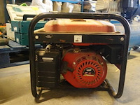Benzine-stroomgenerator swiss kraft - afbeelding 3 van  4
