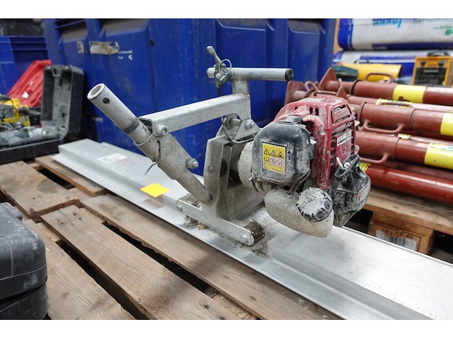 Benzine trilbalk - afbeelding 4 van  7