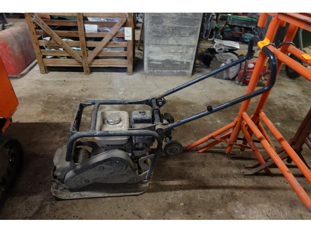 Benzine trilplaat - afbeelding 2 van  2