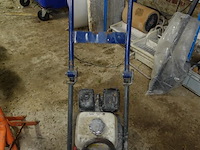 Benzine trilplaat - afbeelding 2 van  2