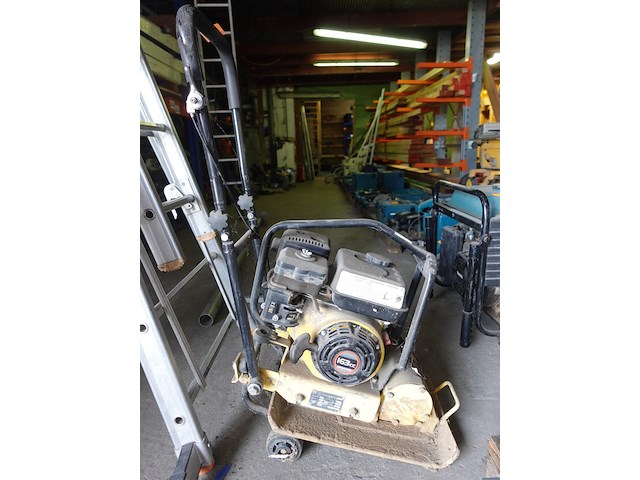Benzine trilplaat - afbeelding 1 van  5