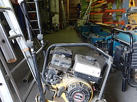 Benzine trilplaat