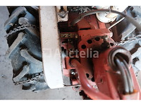 Benzine tweewielige tractor merken en model onleesbaar - afbeelding 2 van  16
