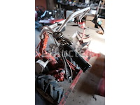 Benzine tweewielige tractor merken en model onleesbaar - afbeelding 5 van  16