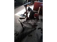 Benzine tweewielige tractor merken en model onleesbaar - afbeelding 7 van  16