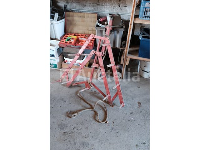 Benzine tweewielige tractor merken en model onleesbaar - afbeelding 16 van  16