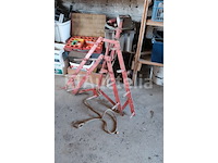 Benzine tweewielige tractor merken en model onleesbaar - afbeelding 16 van  16