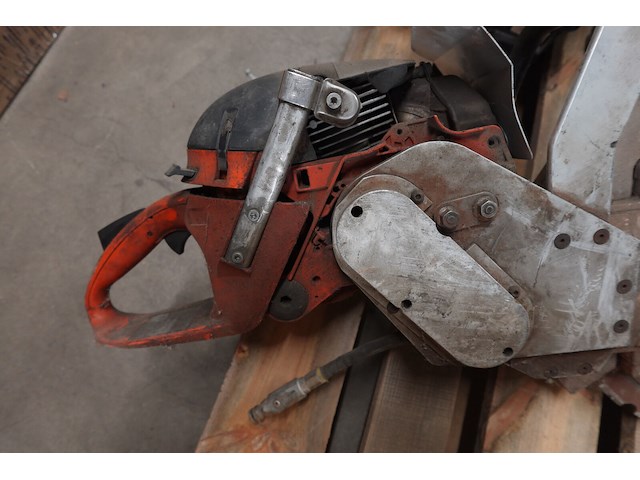 Benzine zaagmachine dolmati - afbeelding 5 van  7