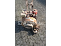 Benzineblaasmachine op trolley merk en model onleesbaar - afbeelding 4 van  8