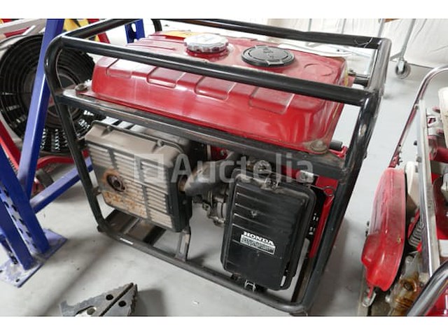 Benzinegenerator honda - afbeelding 1 van  5