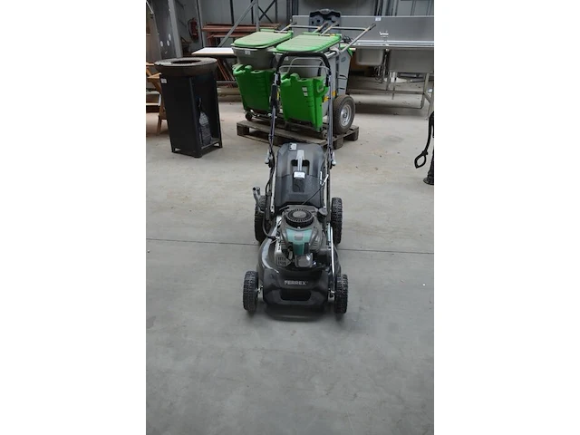 Benzinegrasmaaier ferrex np150e zelftrekkend met elektrische starter op accu (niet getest) - afbeelding 11 van  13
