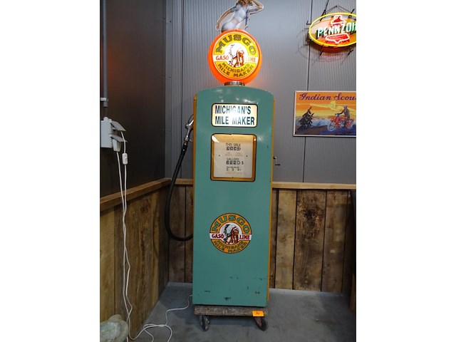 Benzinepomp michigan's mile maker - afbeelding 1 van  9