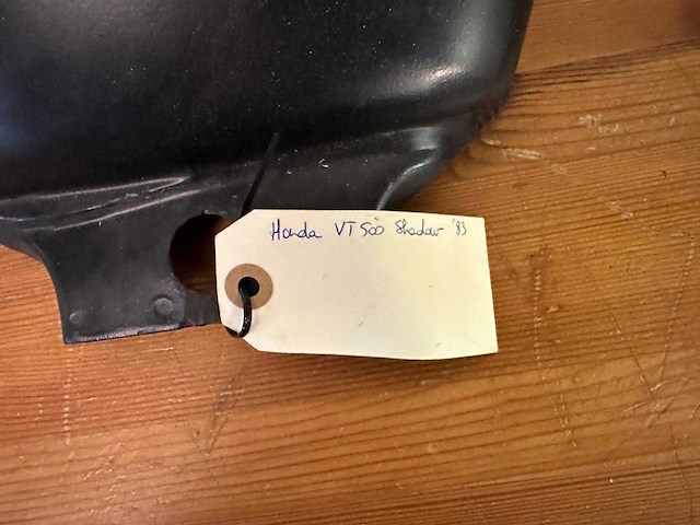 Benzinetank honda vt500 shadow ’83 - afbeelding 6 van  10