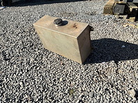 Benzinetank - afbeelding 1 van  4