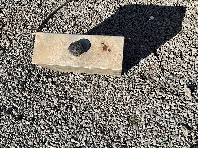 Benzinetank - afbeelding 2 van  4