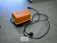 Beos batterijlader - afbeelding 1 van  4