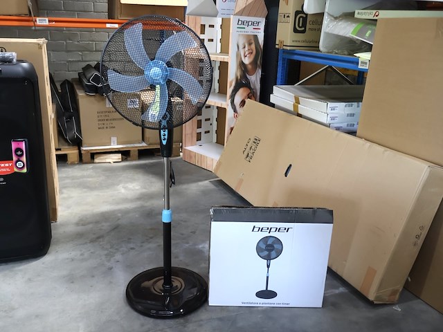 Beper ventilator op voet - afbeelding 1 van  5