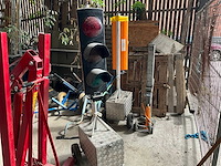 Berghaus mobiele verkeerslichten (2x) - afbeelding 1 van  5