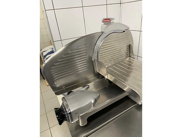 Berkel - 834 - snijmachine - afbeelding 2 van  5
