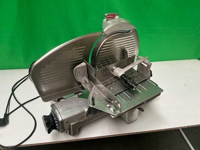Berkel - 834 - snijmachine - afbeelding 1 van  5
