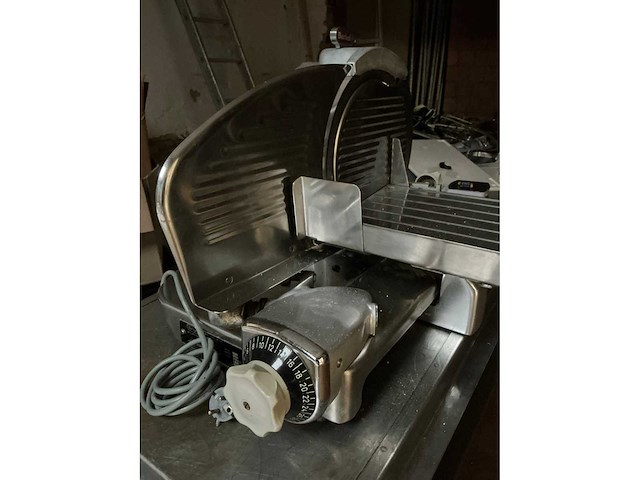 Berkel 834 snijmachine - afbeelding 2 van  6