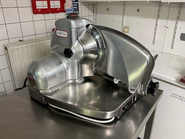 Berkel 834 snijmachine - afbeelding 1 van  5