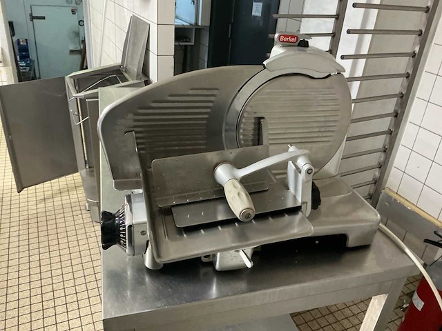 Berkel 834 snijmachine - afbeelding 4 van  5