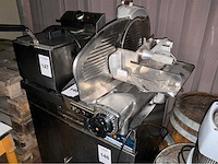 Berkel 834 tafelsnijmachine rvs - afbeelding 1 van  3