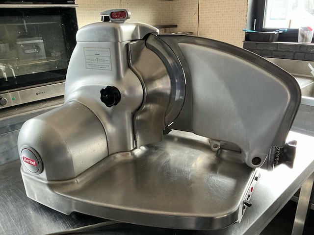 Berkel 834 tafelsnijmachine - afbeelding 1 van  5