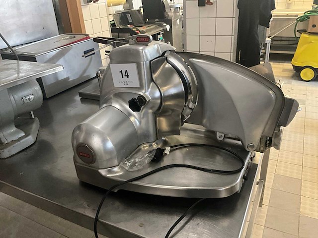 Berkel 834 vleessnijmachine - afbeelding 1 van  5