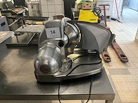 Berkel 834 vleessnijmachine - afbeelding 2 van  5