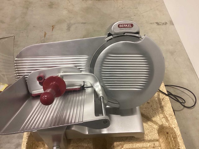 Berkel futura gravity snijmachine - afbeelding 7 van  7