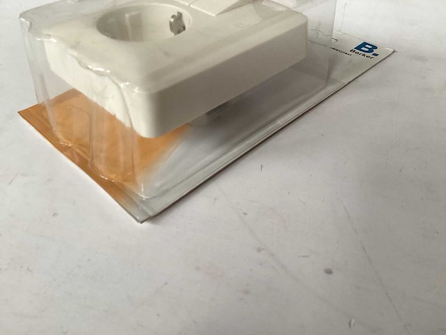 Berker combinatie serie/wandcontactdoos (34x) - afbeelding 3 van  4