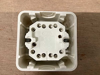 Berker dubbele wisselschakelaar,opbouw,crème (28x) - afbeelding 4 van  4