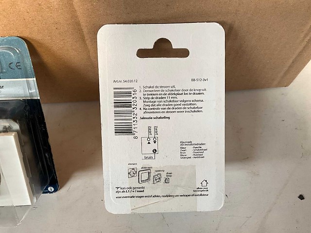 Berker jalouzie schakelaar inbouw met draaiknop serie k1 polarwit (50x) - afbeelding 4 van  4