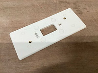 Berker montageplaat 3 voudig (41x) - afbeelding 1 van  3