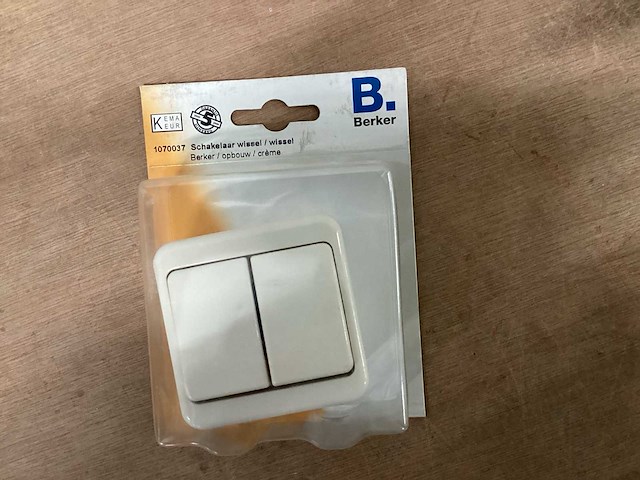 Berker opbouw wissel/wisselschakelaar (26x) - afbeelding 2 van  3