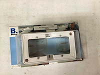 Berker opbouwframe m2 (16x) - afbeelding 1 van  3