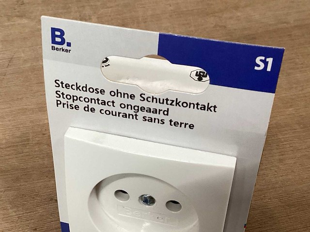 Berker s1 wandcontactdoos (34x) - afbeelding 2 van  3