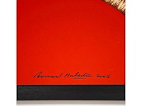 Bernard aubertin - dessin de feu sur table rouge - mixed media op paneel - 60x60 cm - afbeelding 2 van  9