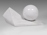 Bernard verhaeghe (1950), untitled carrara marble sculpture, h 32 - w 66 cm - afbeelding 7 van  8