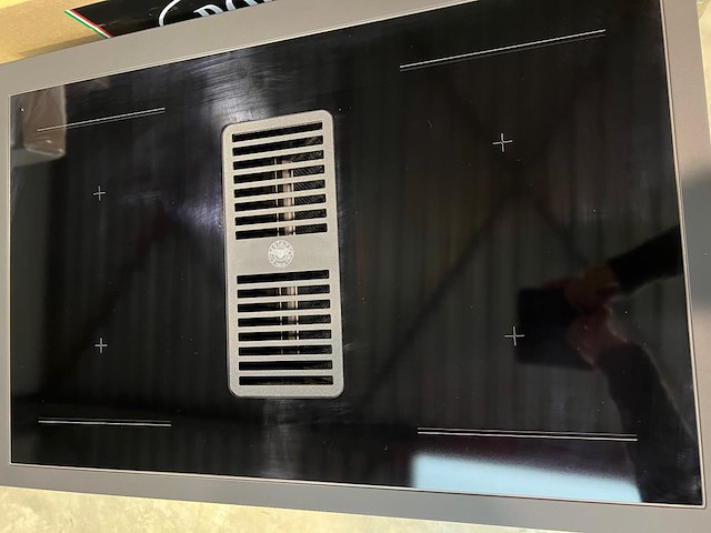 Bertazzoni met downdraft afzuiging in inductiekookplaat - afbeelding 2 van  3