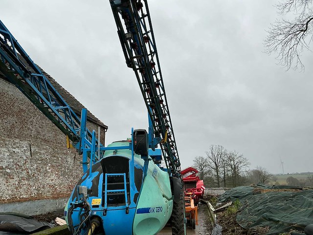 Berthoud enor veldspuit - afbeelding 3 van  18