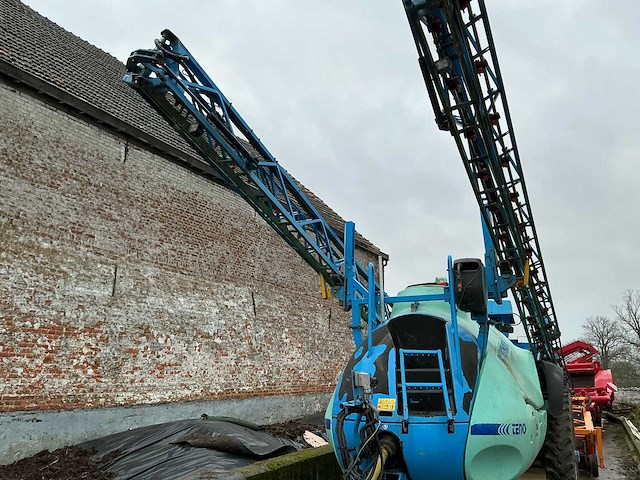 Berthoud enor veldspuit - afbeelding 4 van  18