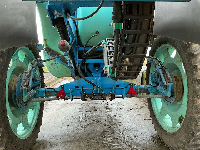 Berthoud enor veldspuit - afbeelding 9 van  18