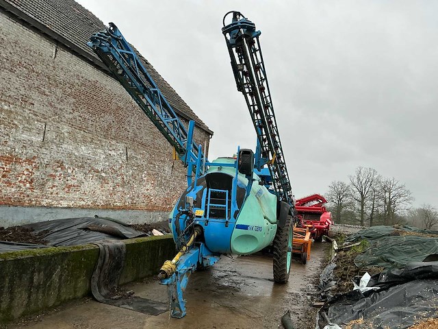 Berthoud enor veldspuit - afbeelding 1 van  18