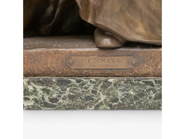 Bertolini clemente (1889-1952), 'pensive', patinated bronze on a vert de mer marble base the bronze: 50 cm. (19.67 in.), with marble base: 53 cm. (20.87 in.) - afbeelding 7 van  9