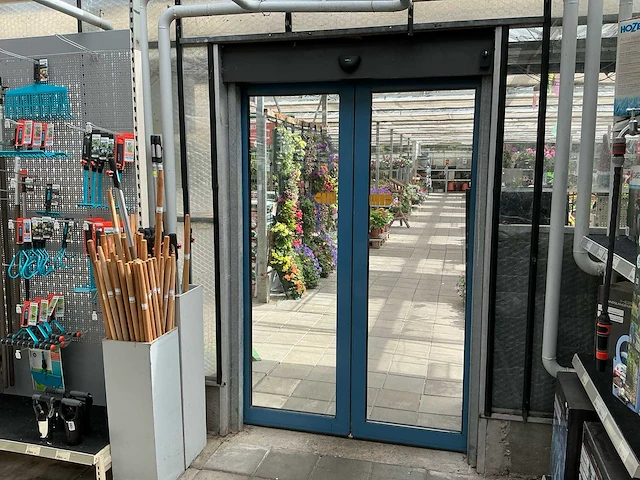 Besam automatische deuren - afbeelding 1 van  2